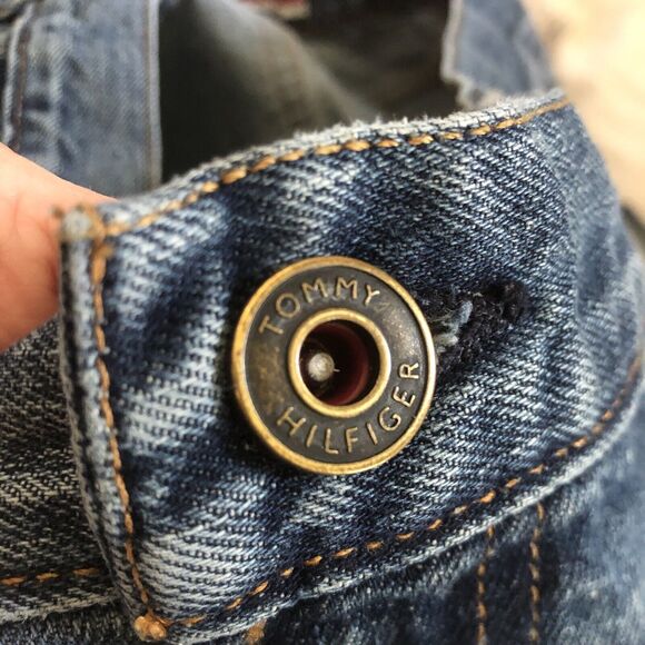 Tommy Hilfiger Men's 40-34 Classic Straight Leg Blue Cotton Denim Jeans - Picture 3 of 16